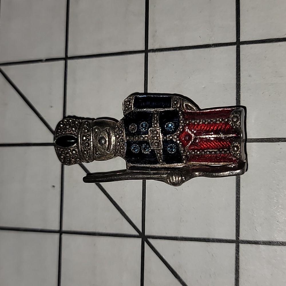 TOY SOLDIER Pin‎